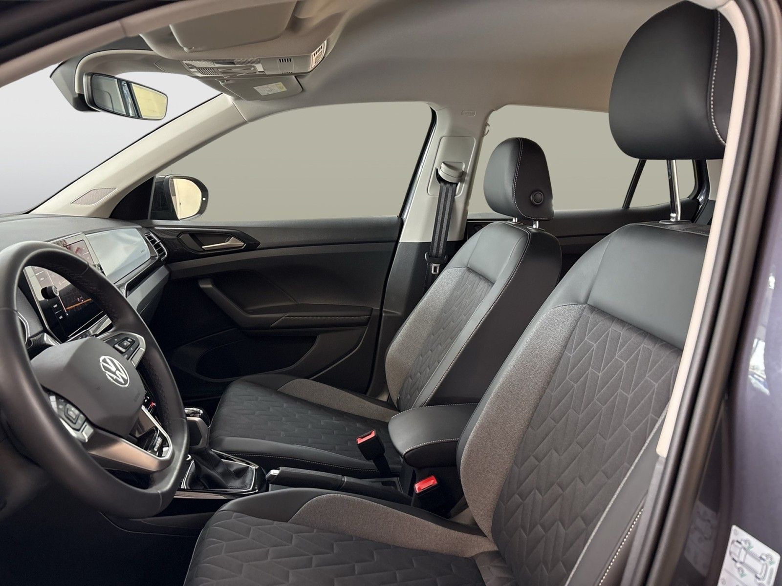 Volkswagen T-Cross 1.5 ENERGY ACC NAVI ALU CARPLAY SITZHEIZ