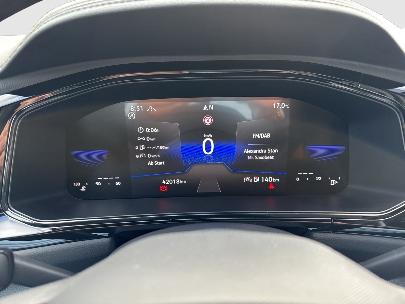 Volkswagen T-Roc 1.0 R-LINE BLACK STYLE ACC LM18 NAVI LED+