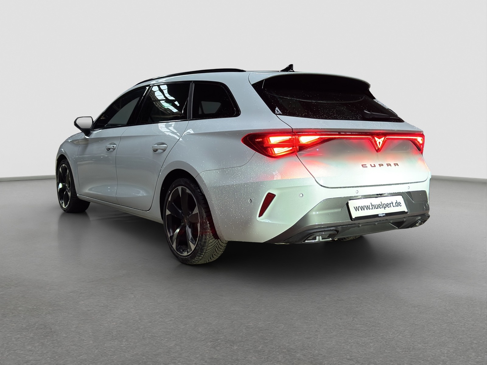 Cupra Leon ST 1.5 eTSI FACELIFT CAM ACC LM18 E-KLAPPE