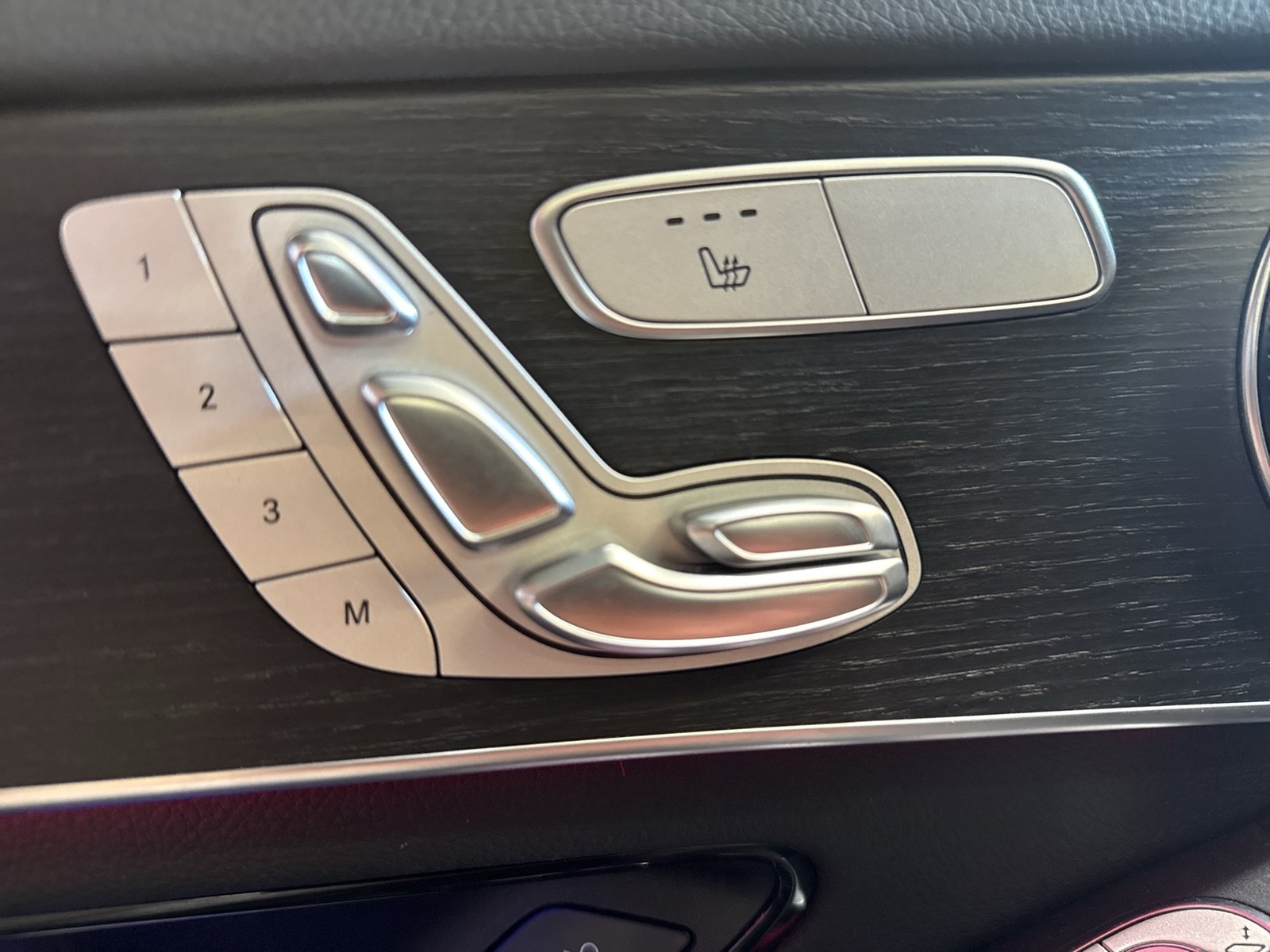 Mercedes-Benz GLC 43 AMG Coupe 4X4 LEDER PANO AHK 360°CAM LM20