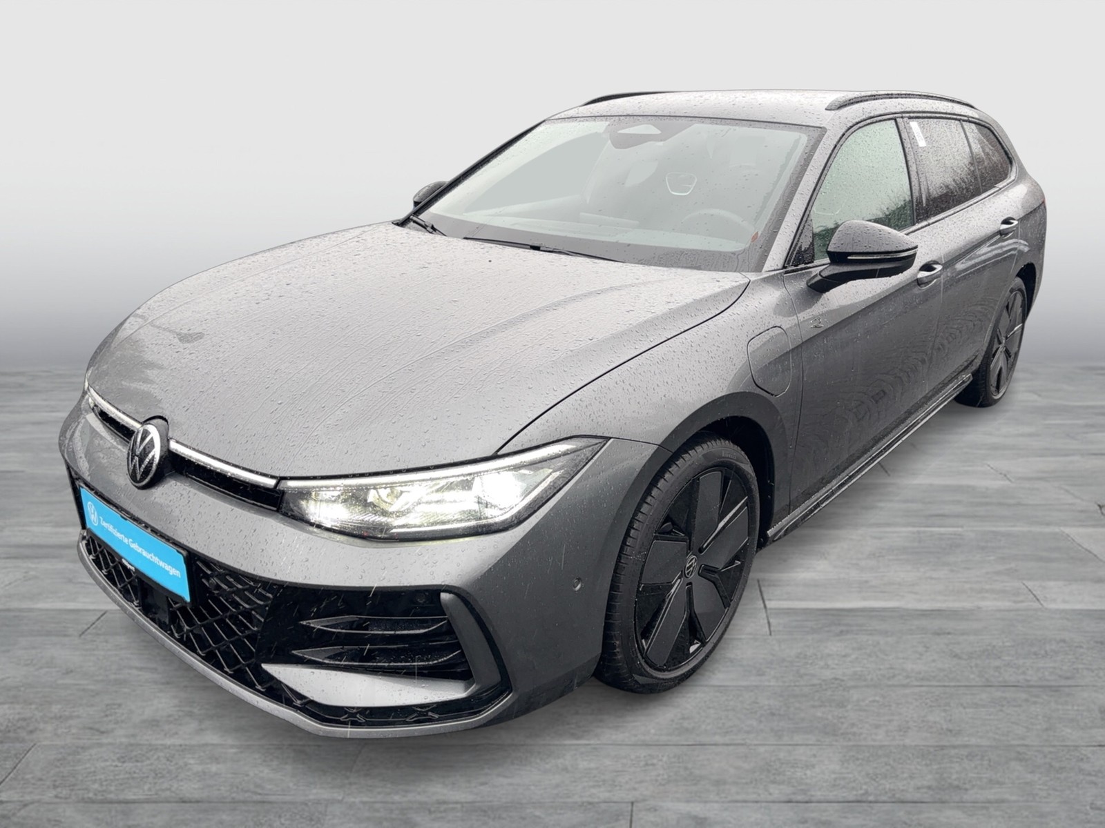 Volkswagen Passat Variant 1.5 HYBRID R-LINE NEUESMODELL AHK