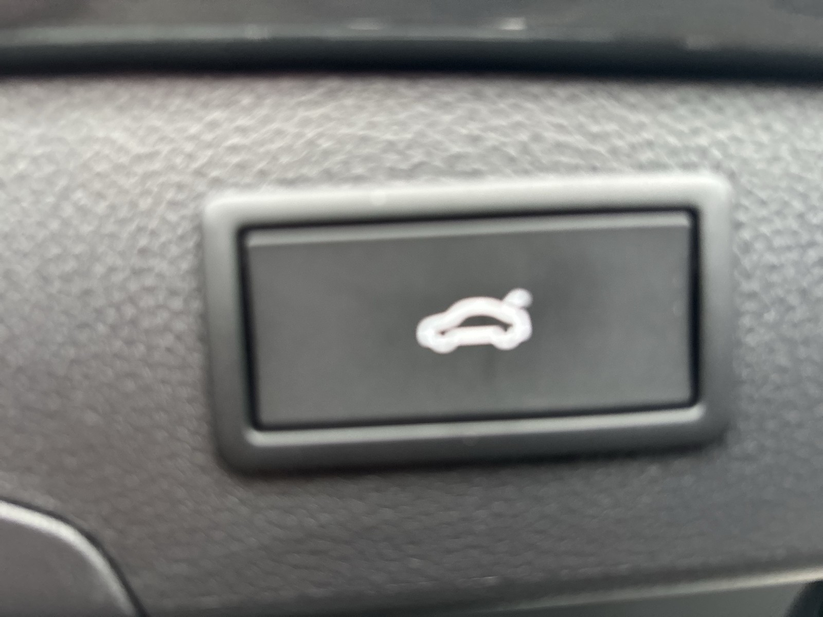 Volkswagen Passat Variant 1.5 HYBRID R-LINE NEUESMODELL AHK