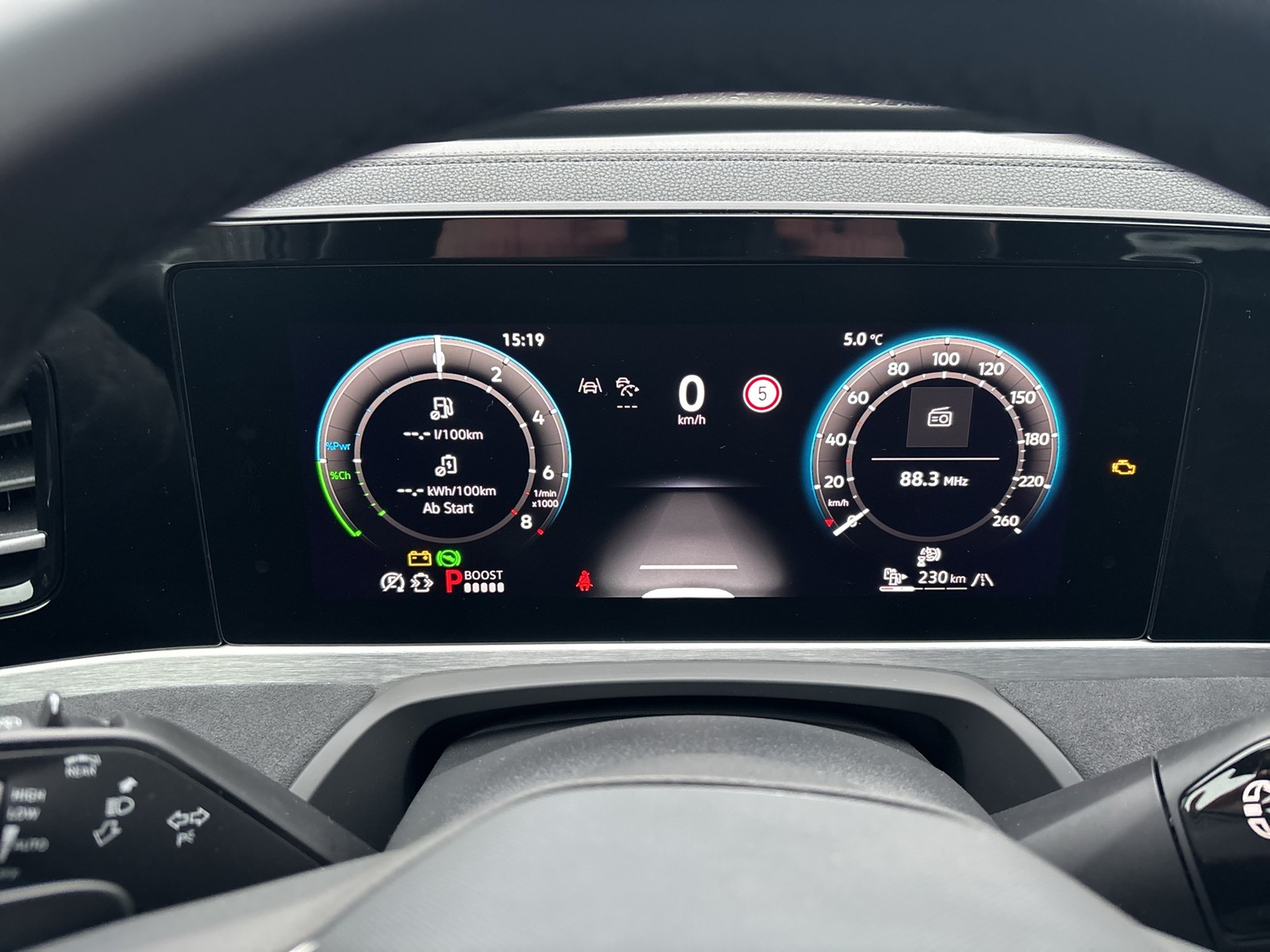 Volkswagen Passat Variant 1.5 HYBRID R-LINE NEUESMODELL AHK