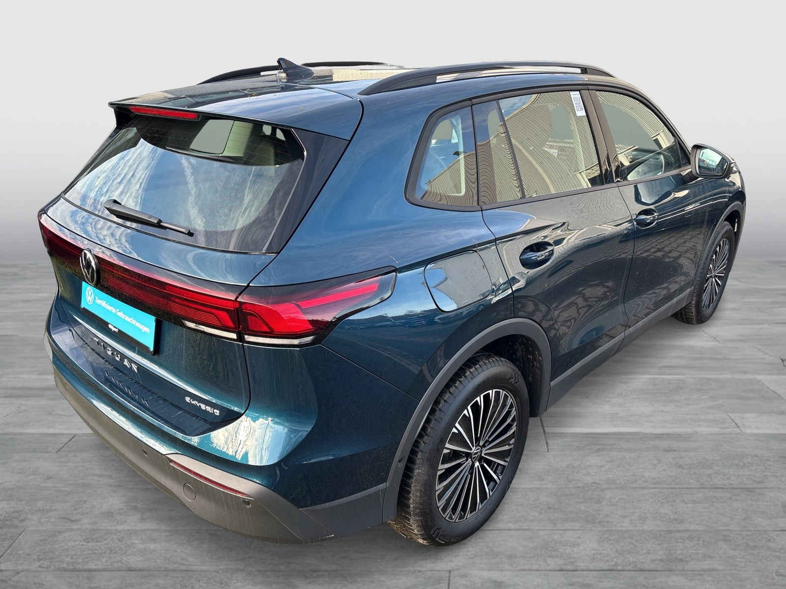 Volkswagen Tiguan 1.5 HYBRID LIFE NEUES MODELL AHK CAM LM18