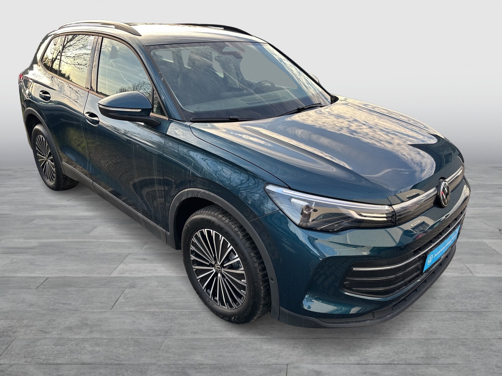 Volkswagen Tiguan 1.5 HYBRID LIFE NEUES MODELL AHK CAM LM18