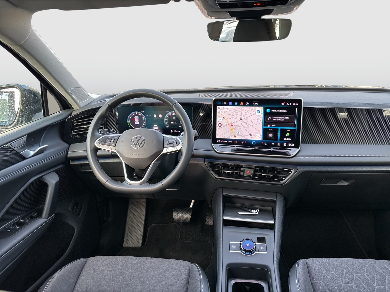 Volkswagen Tiguan 1.5 HYBRID LIFE NEUES MODELL AHK CAM LM18