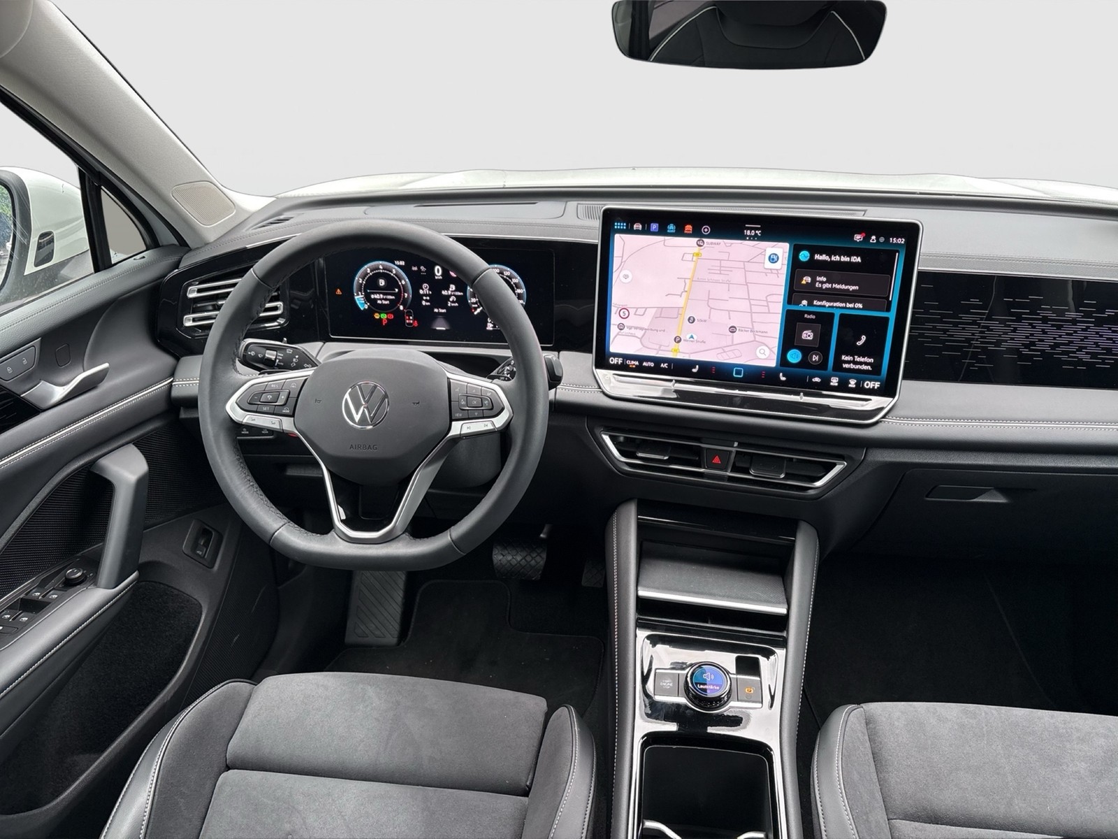Volkswagen Tiguan 2.0 ELEGANCE 4X4 AHK CAM ACC LM18 NAVI