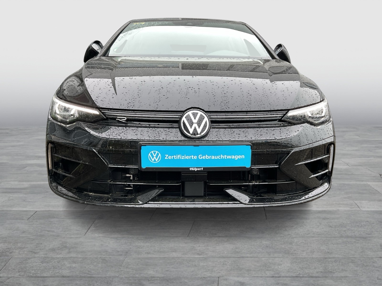 Volkswagen Golf VIII 2.0 R BLACK STYLE 4X4 LEDER CAM LM19
