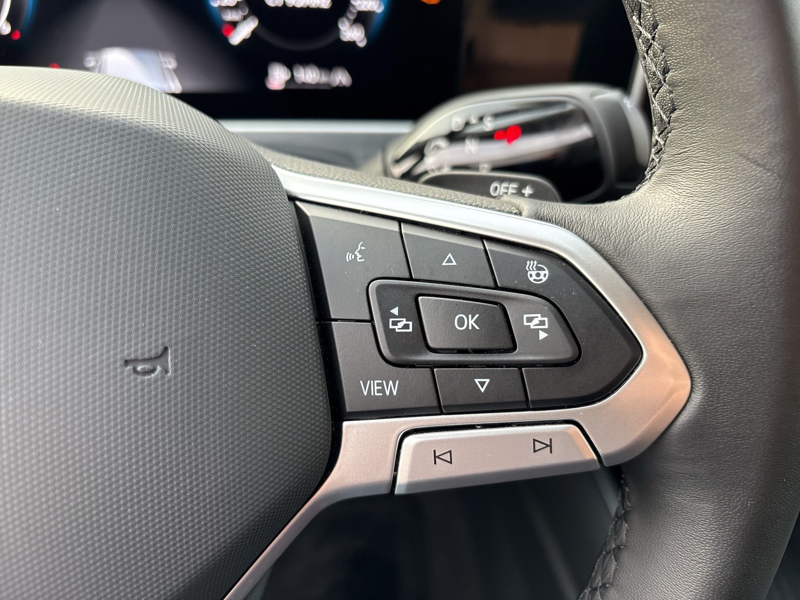 Volkswagen Passat Variant 2.0 ELEGANCE 4X4 NEUES MODELL AHK