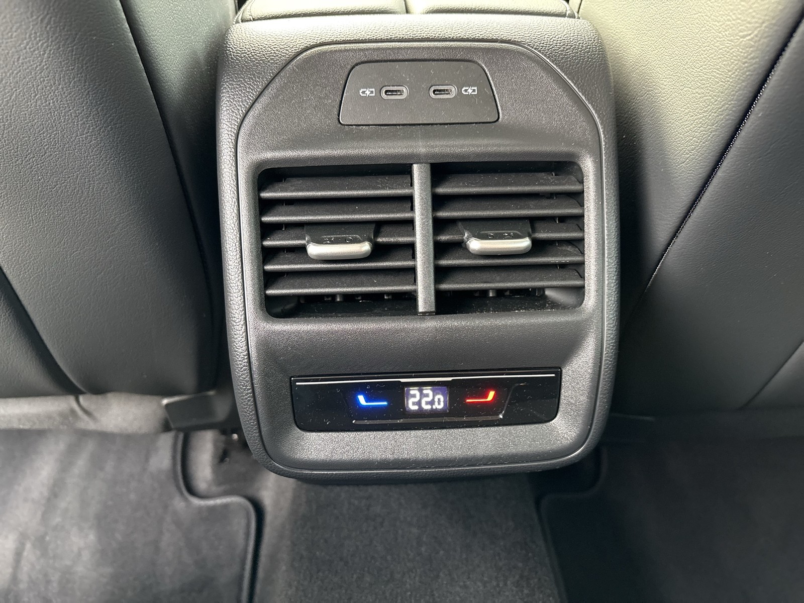 Volkswagen Passat Variant 2.0 ELEGANCE 4X4 NEUES MODELL AHK