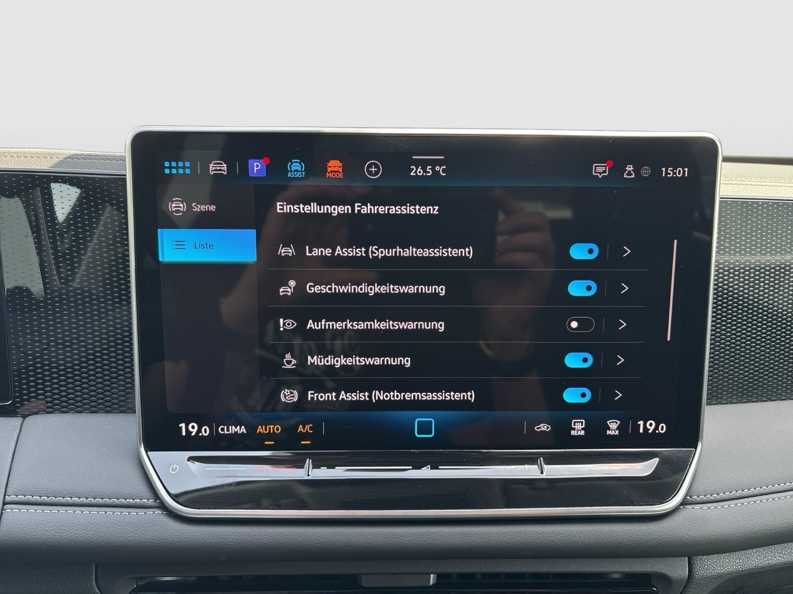 Volkswagen Tiguan 2.0 LIFE 4X4 CAM ACC CARPLAY LM17 SITZHZ.