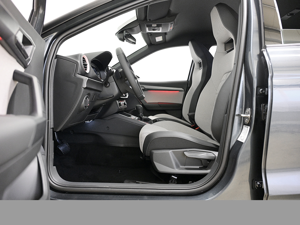 Seat Arona 1.0 FR DSG NAV ACC PDC LED RFK 18LM CARPL