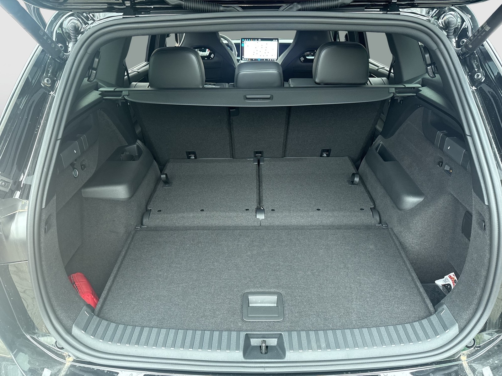 Volkswagen Tayron 2.0 TDI 4MOTION R-LINE DSG BLACKSTYLE 7SITZE PANO AHK LM20