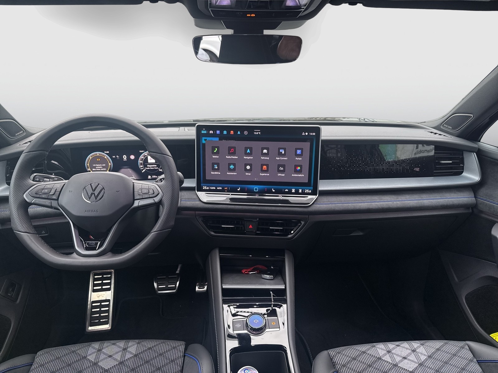 Volkswagen Tayron 2.0 TDI 4MOTION R-LINE DSG BLACKSTYLE 7SITZE PANO AHK LM20