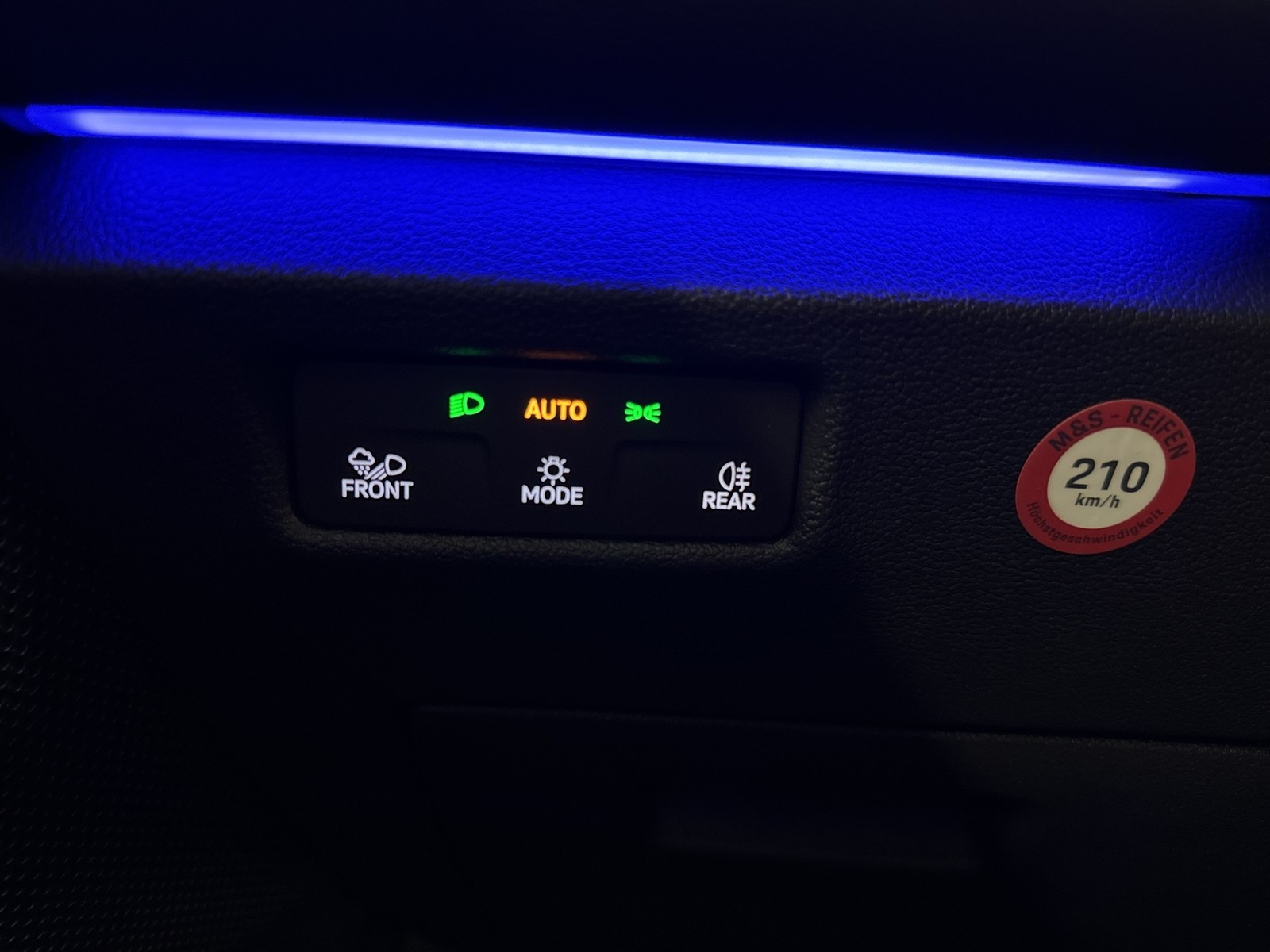 Volkswagen Tiguan 2.0 R-LINE DSG 4X4 STANDHZG AHK NAVI LM20