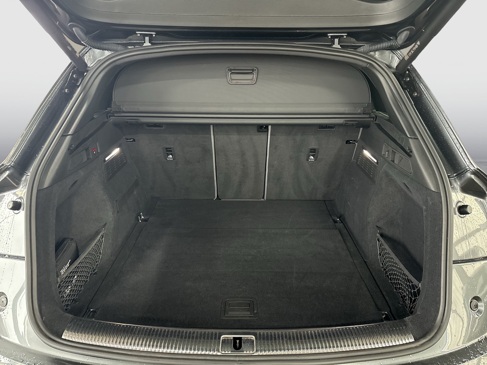 Audi Q5 40 quattro S LINE AHK ALU20 eKLAPPE NAVI+