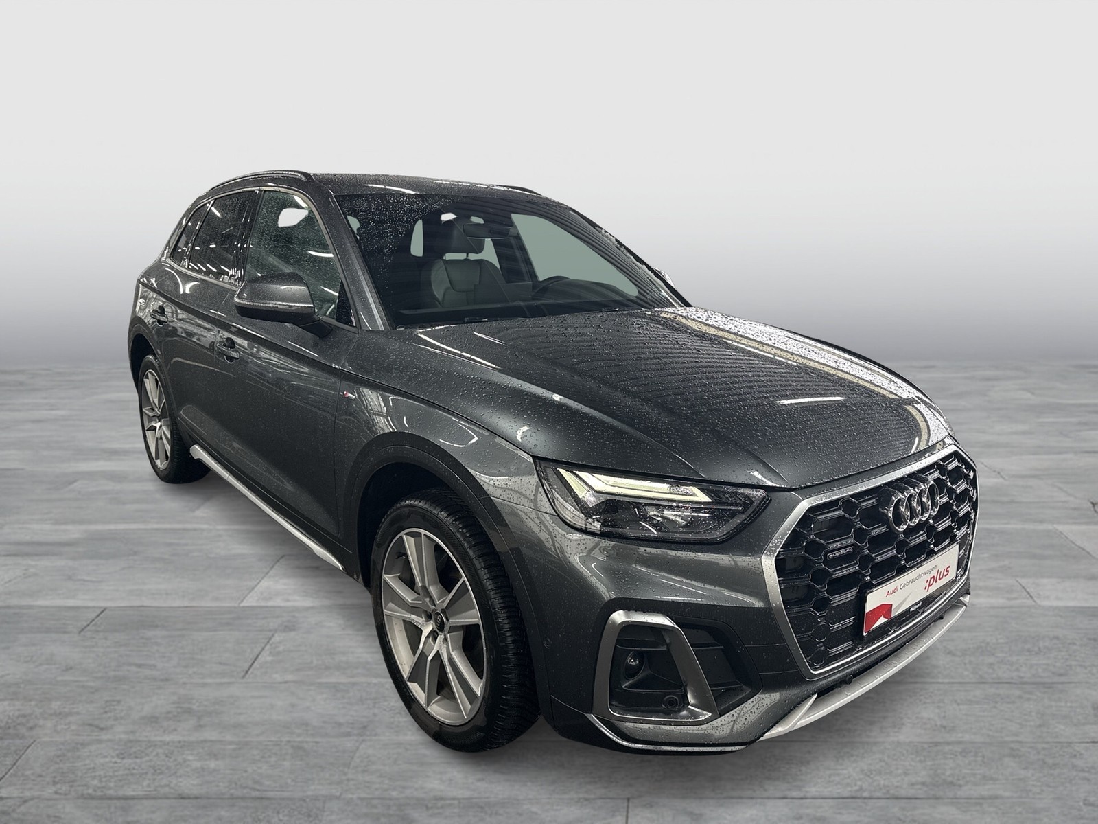 Audi Q5 40 quattro S LINE AHK ALU20 eKLAPPE NAVI+