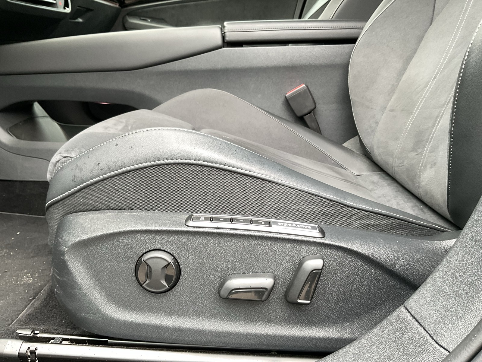 Volkswagen ID.7 Tourer PRO S BLACK STYLE 360°CAM ACC LM19