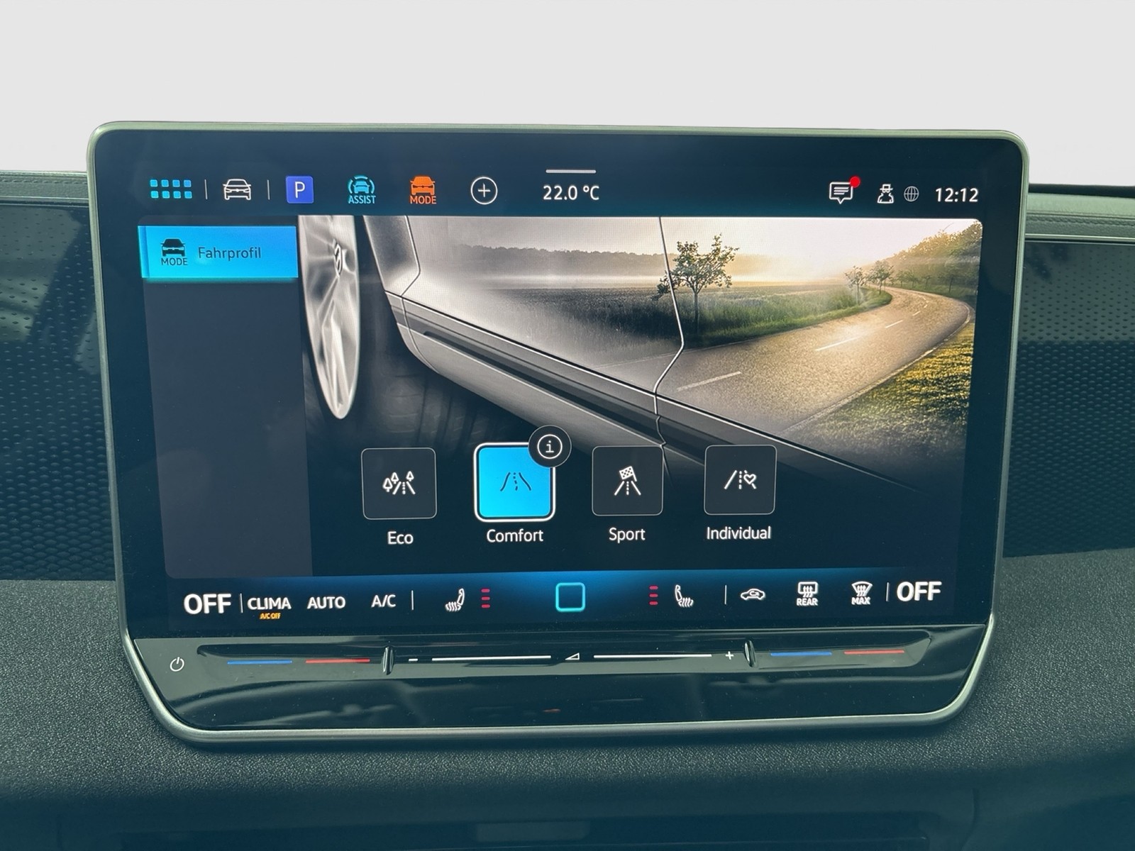 Volkswagen Tiguan 1.5 eTSI AHK CAM NAVI LM17 CARPLAY SITZHZ