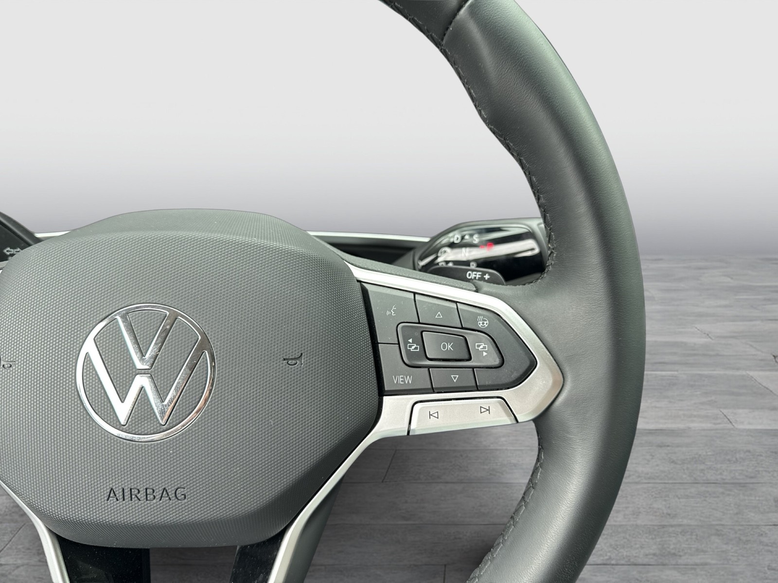 Volkswagen Tayron 1.5 HYBRID ELEGANCE 360°CAM ACC LM18 NAVI