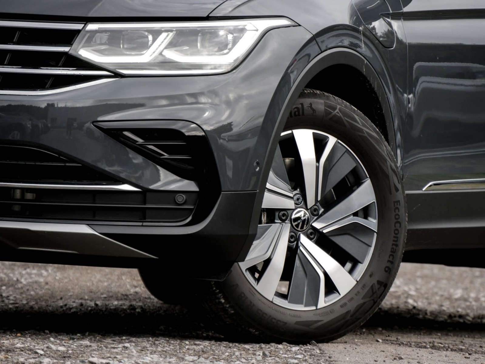 Volkswagen Tiguan 1.4 HYBRID ELEGANCE LEDER 360CAM ACC LM18