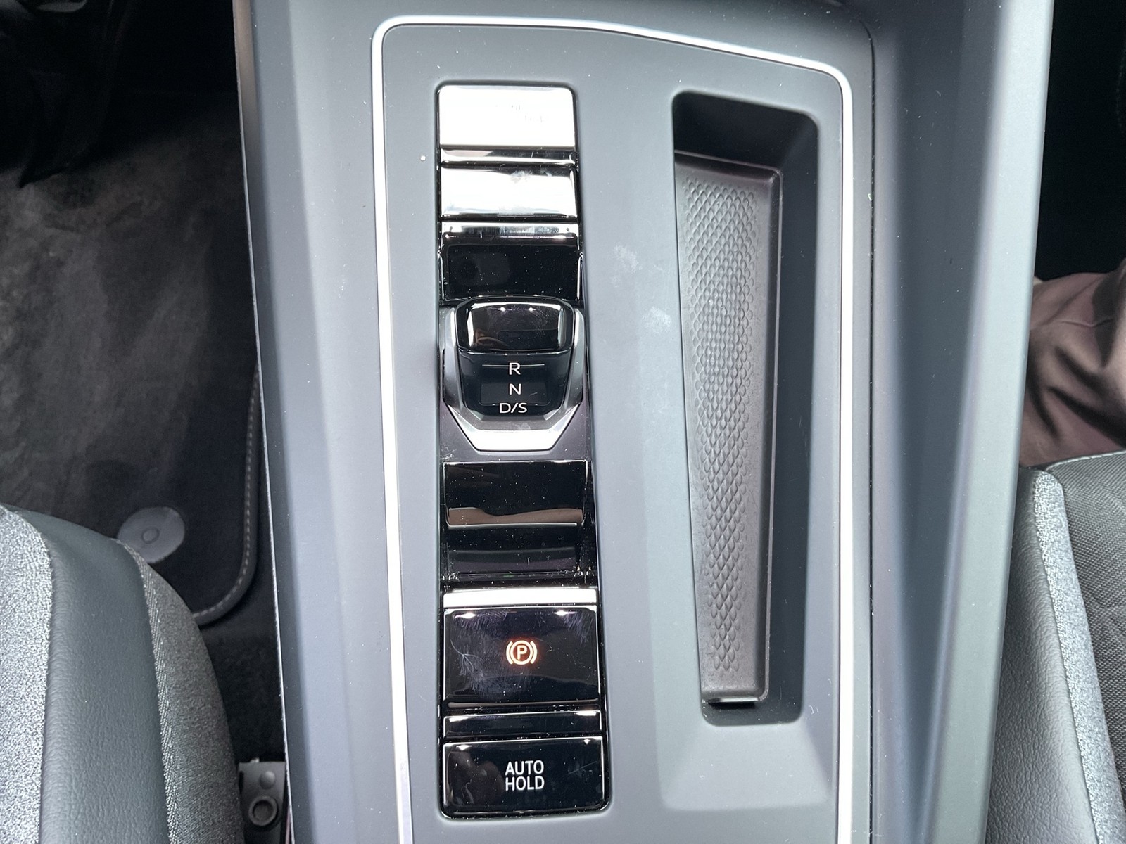 Volkswagen Golf Variant VIII 2.0 ENERGY AHK CAM ACC CARPLAY