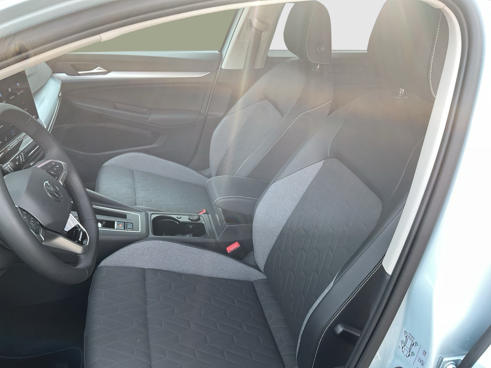 Volkswagen Golf Variant VIII 2.0 ENERGY AHK CAM ACC CARPLAY