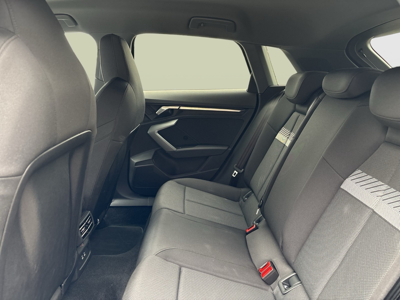 Audi A3 Sportback 40 HYBRID S LINE NAVI+ CAM ACC
