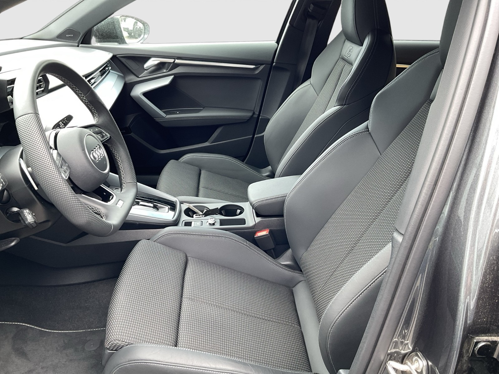Audi A3 Sportback 45 HYBRID S LINE SONOS AHK CAM ACC