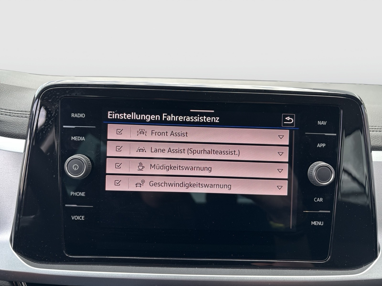 Volkswagen T-Roc 1.5 LIFE STANDHZ. LM17 NAVI CARPLAY SITZHZ