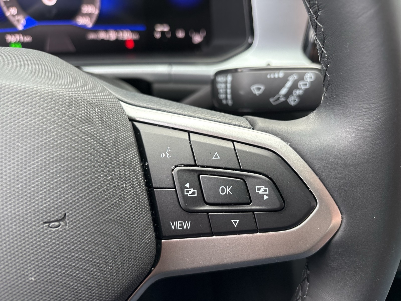 Volkswagen T-Roc 1.5 LIFE STANDHZ. LM17 NAVI CARPLAY SITZHZ