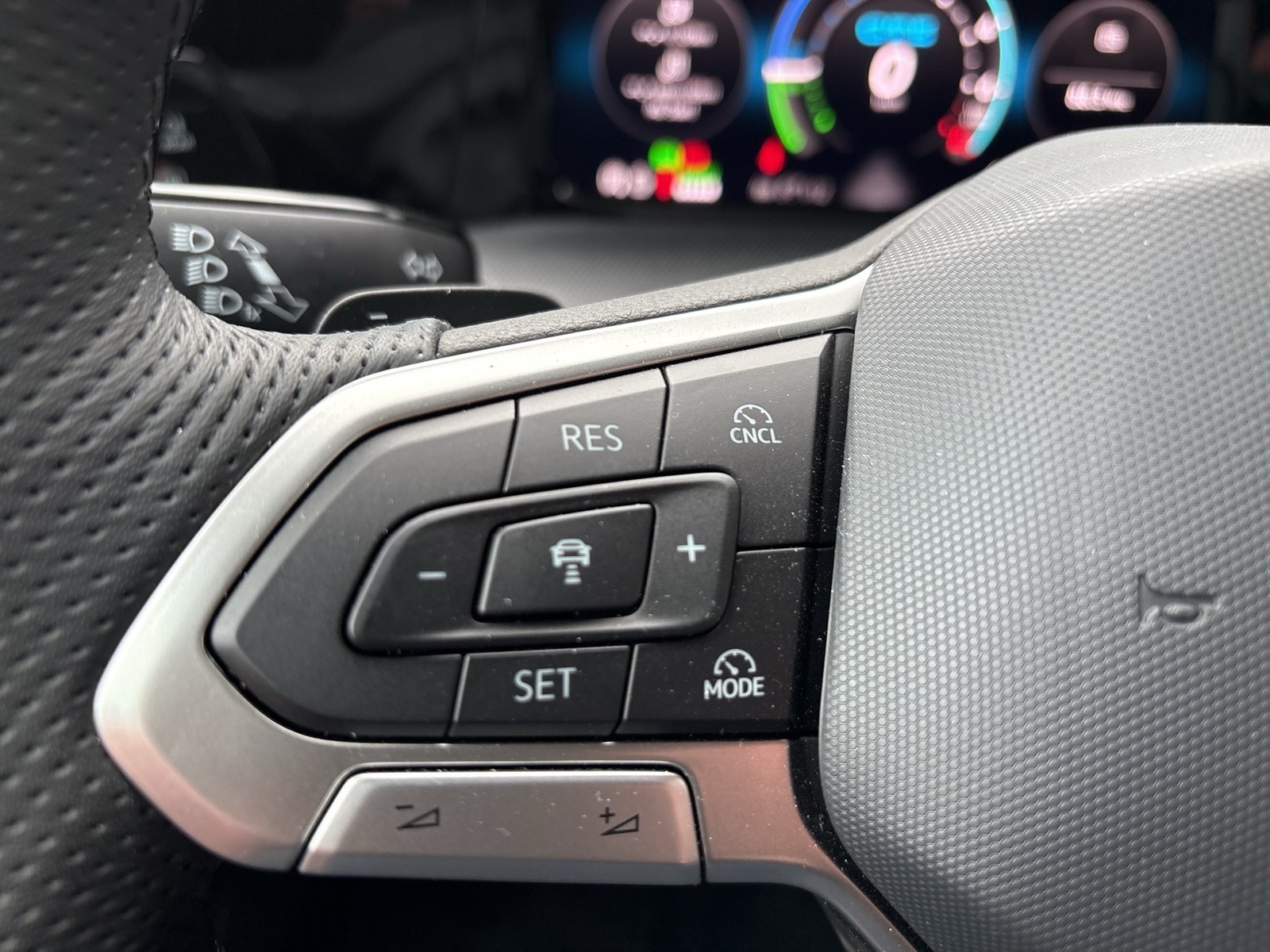 Volkswagen Golf VIII 1.5 HYBRID GTE CAM ACC LM17 MATRIX NAVI