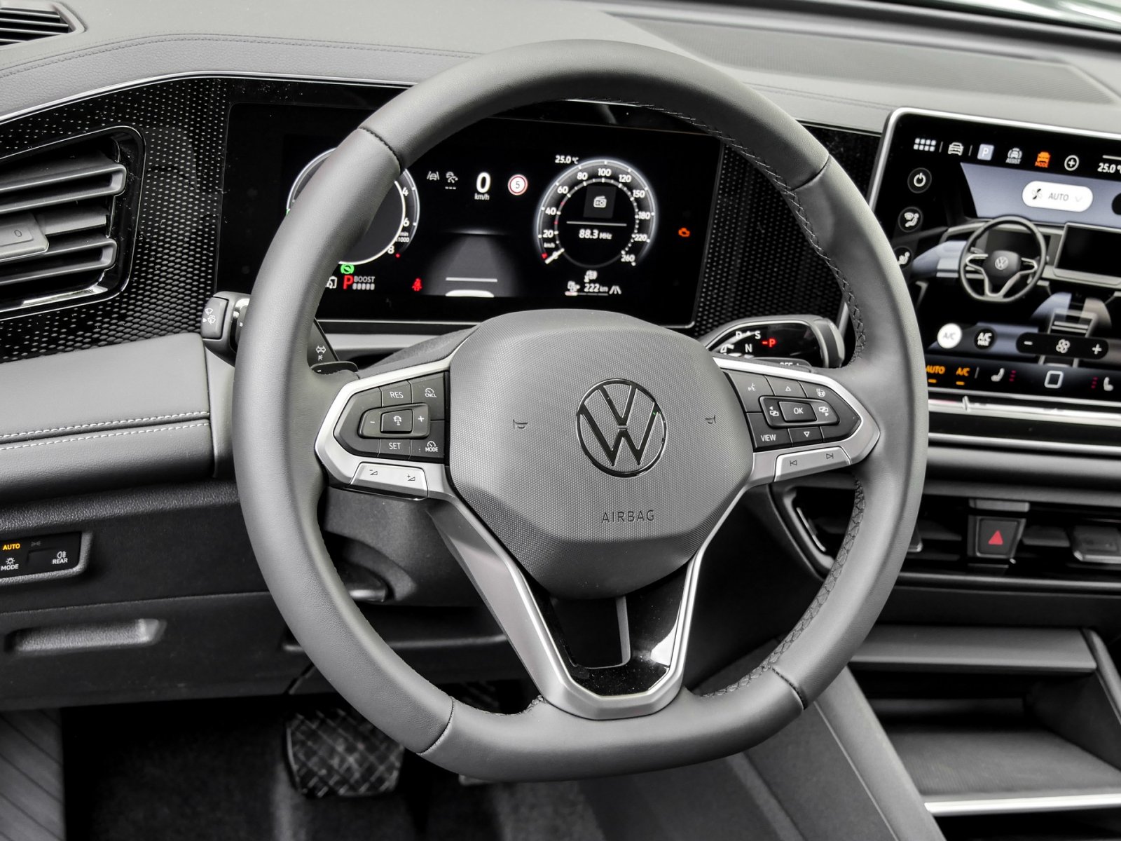 Volkswagen Tiguan 1.5 HYBRID LIFE NEUES MODELL CAM ACC LM18