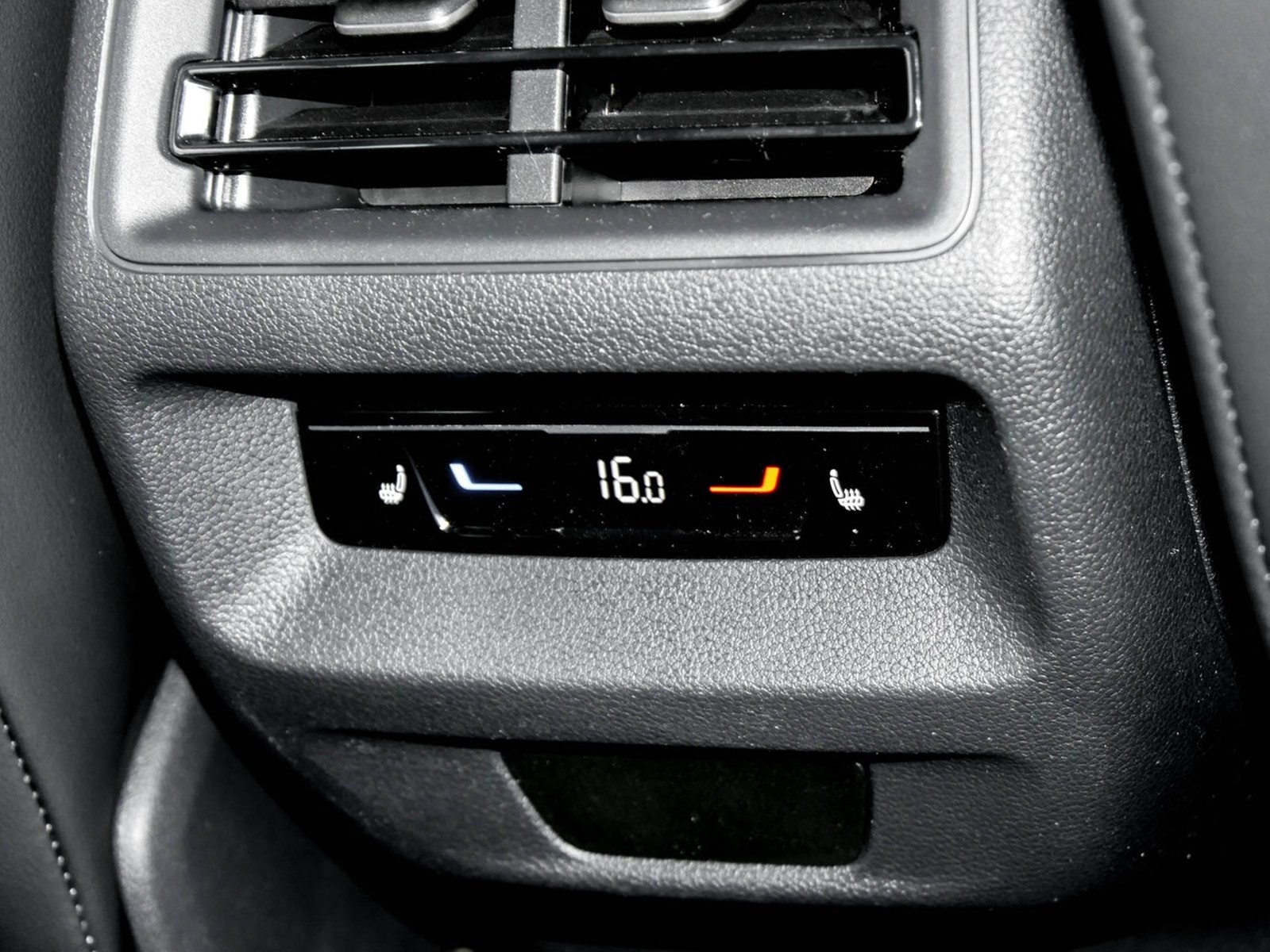 Volkswagen Tiguan 1.5 HYBRID LIFE NEUES MODELL CAM ACC LM18