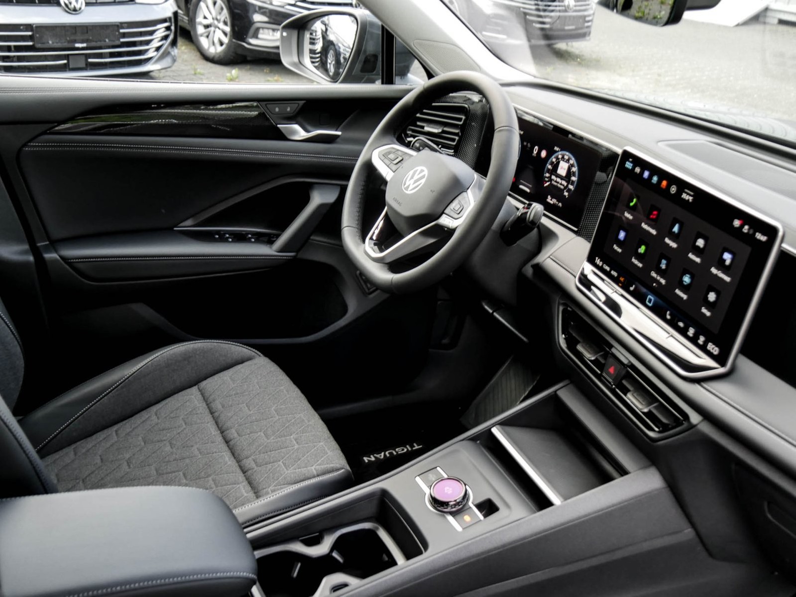 Volkswagen Tiguan 1.5 HYBRID LIFE NEUES MODELL CAM ACC LM18