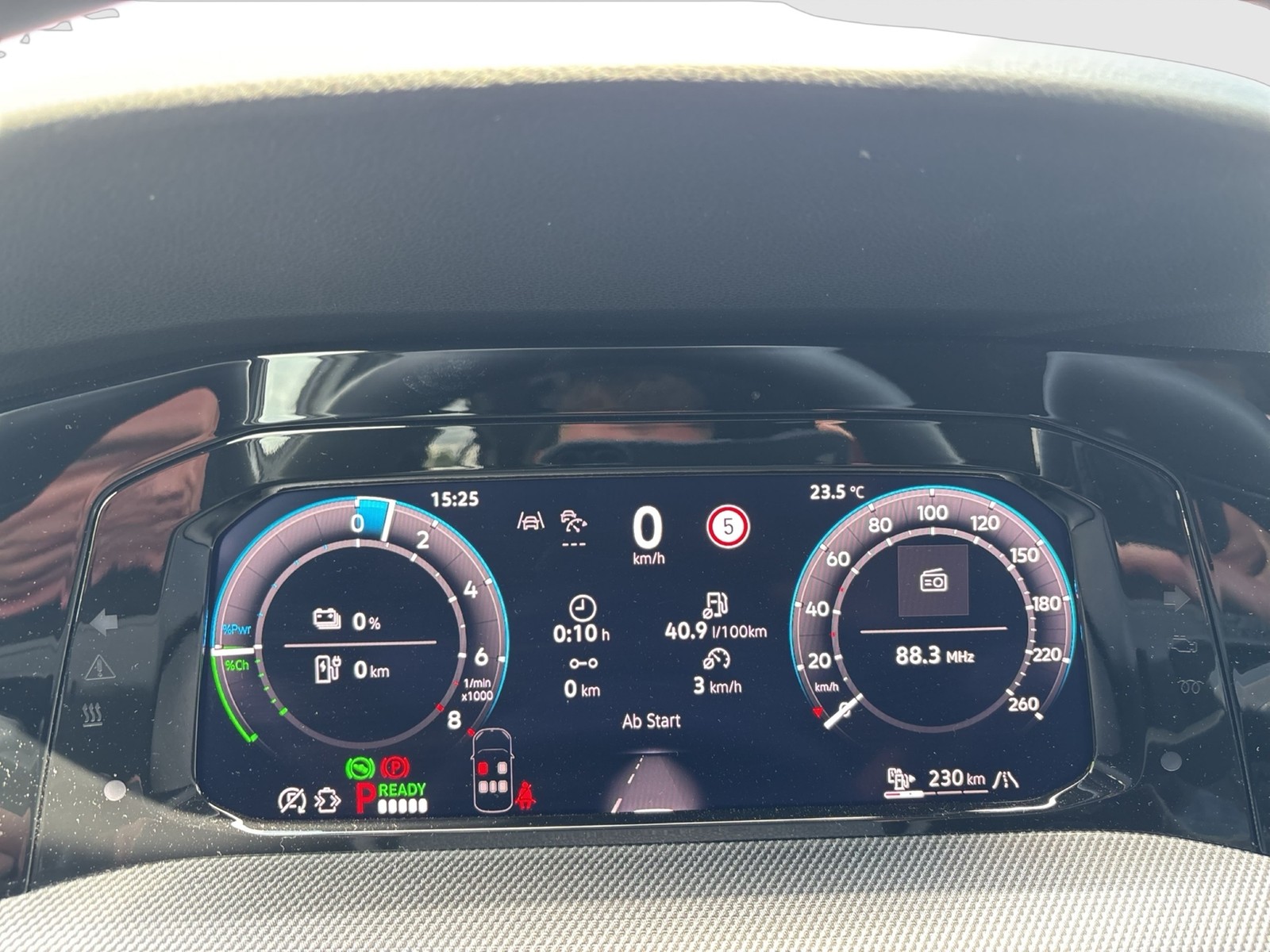 Volkswagen Golf VIII 1.5 HYBRID GTE BLACKSTYLE CAM ACC LM17