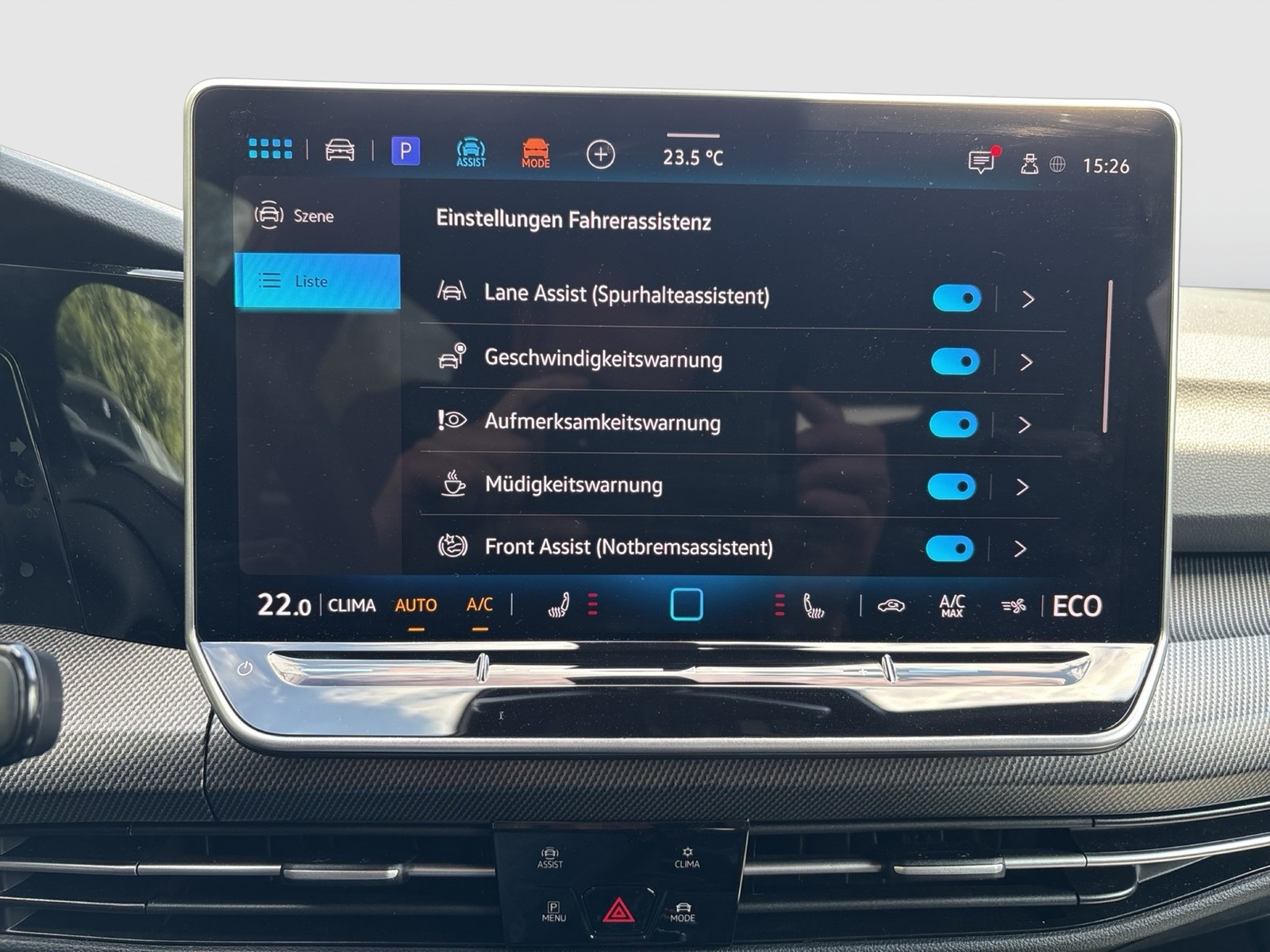 Volkswagen Golf VIII 1.5 HYBRID GTE BLACKSTYLE CAM ACC LM17