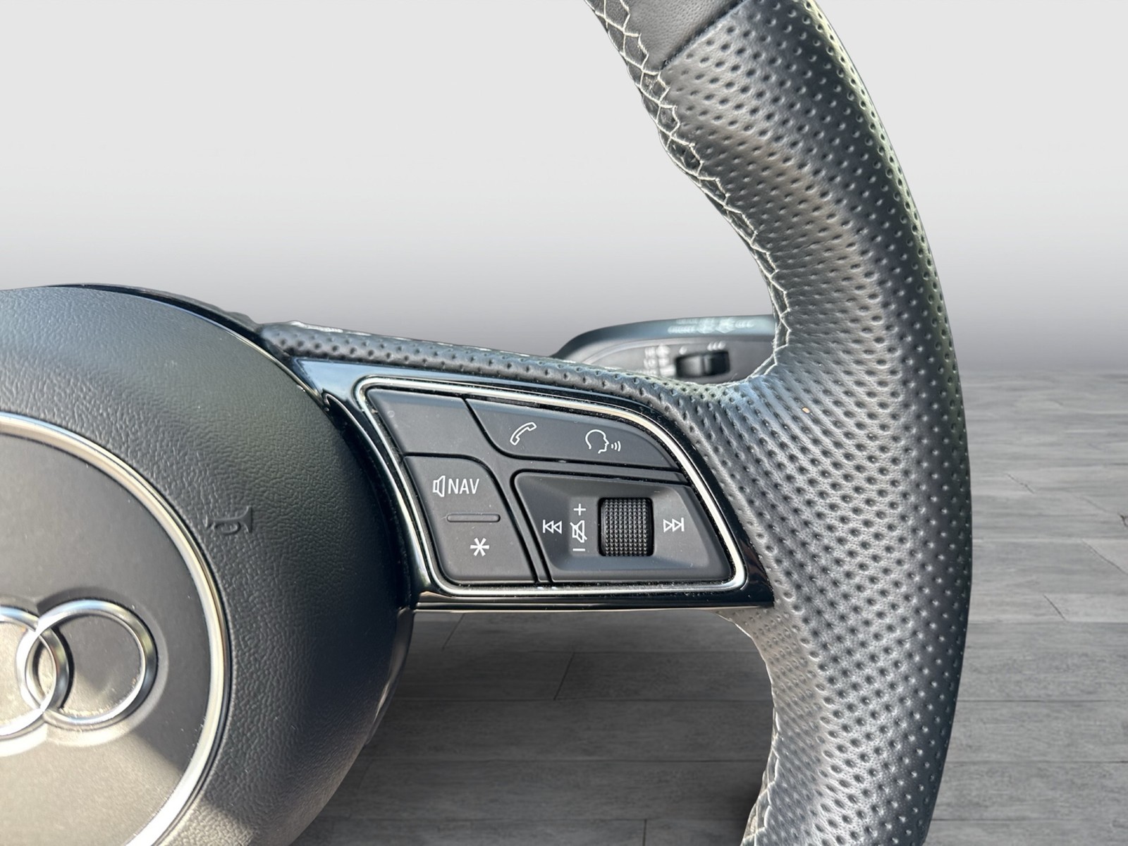 Audi Q2 35 S LINE KAMERA MATRIX eKLAPPE NAVI vCOCKPIT