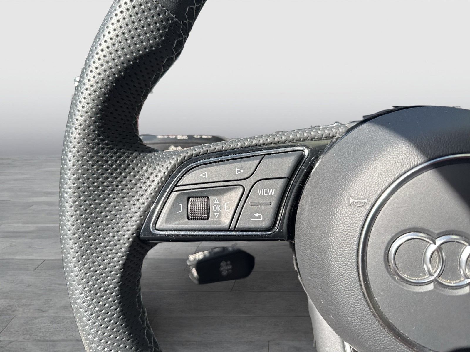 Audi Q2 35 S LINE KAMERA MATRIX eKLAPPE NAVI vCOCKPIT