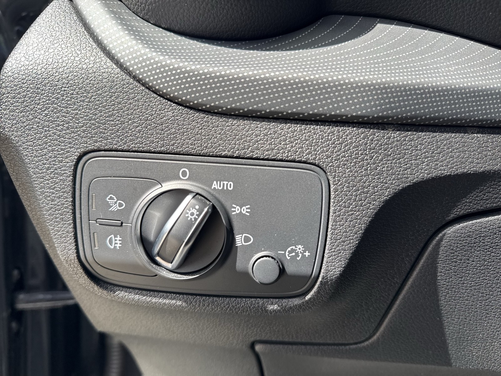 Audi Q2 35 S LINE KAMERA MATRIX eKLAPPE NAVI vCOCKPIT