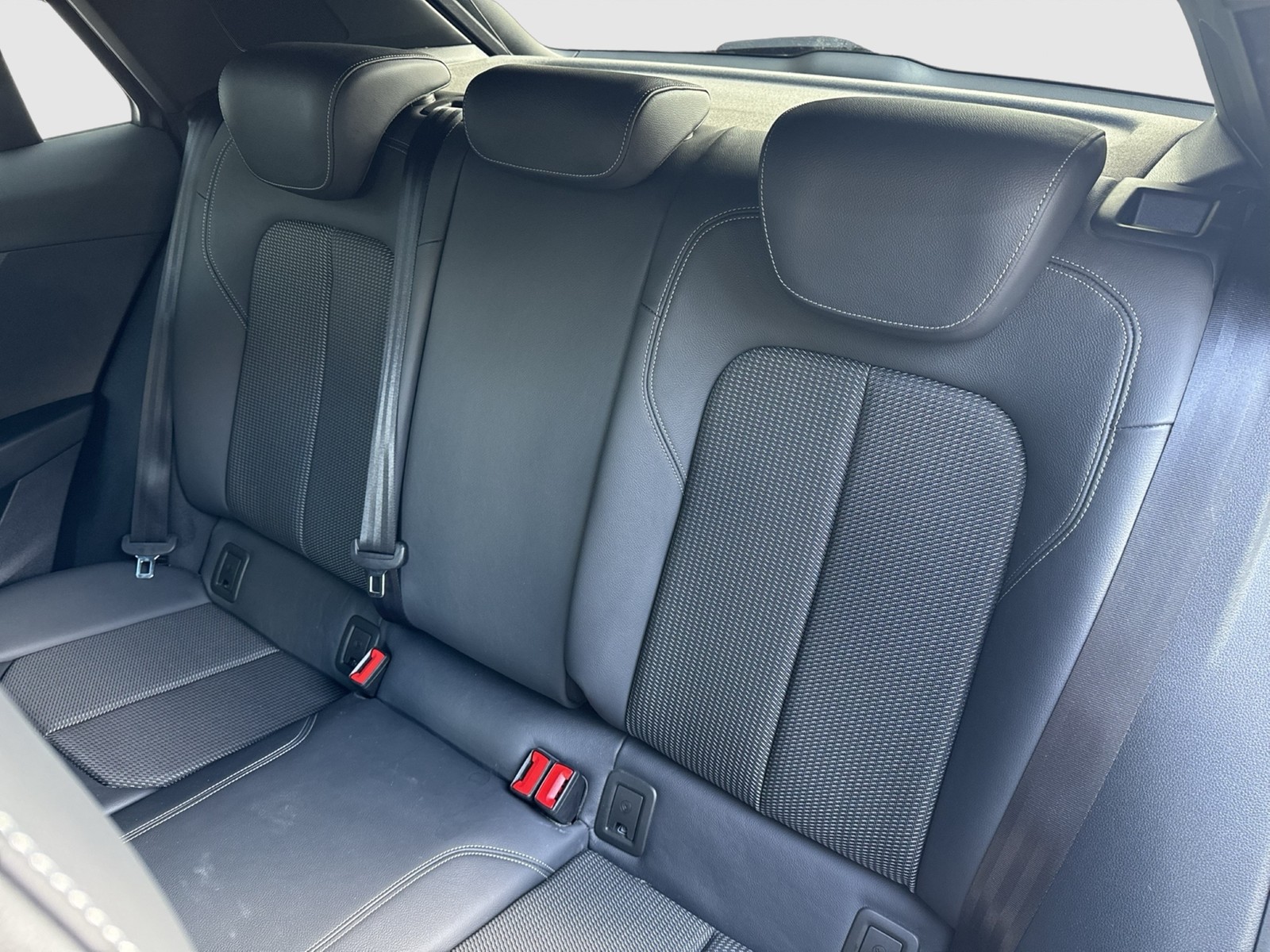 Audi Q2 35 S LINE KAMERA MATRIX eKLAPPE NAVI vCOCKPIT