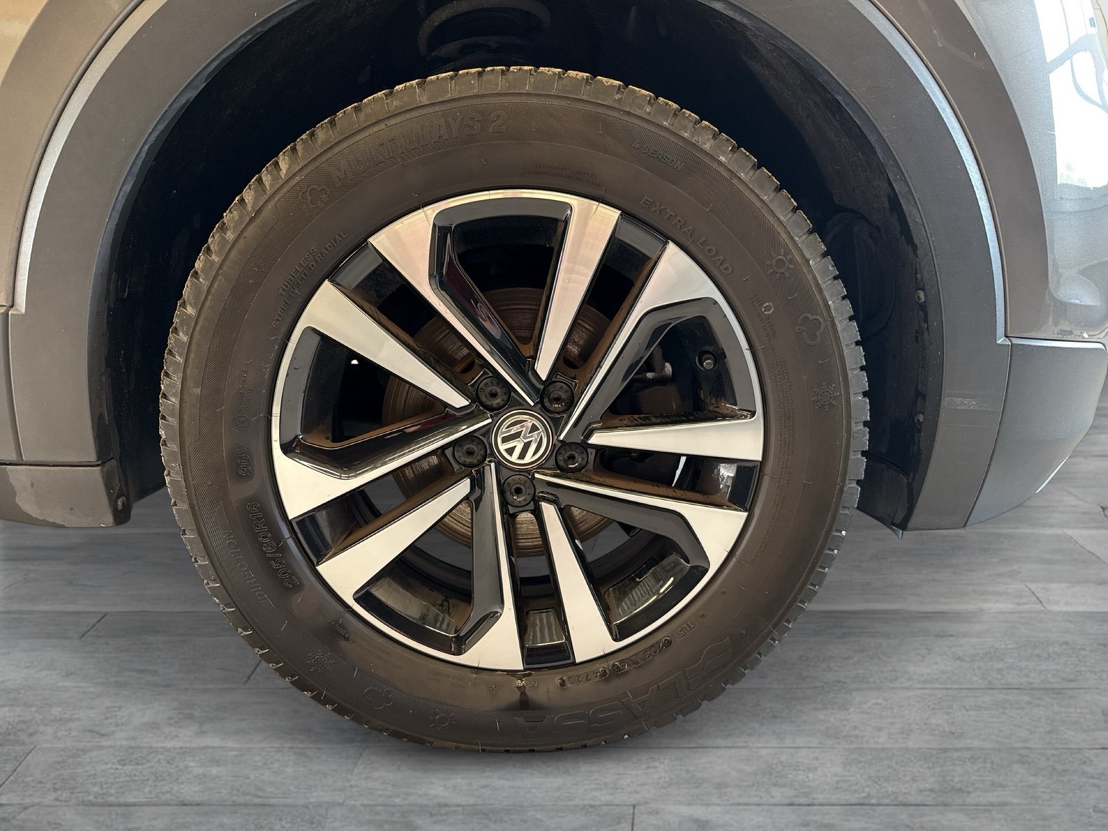 Volkswagen T-Cross 1.0 UNITED BEATS CAM CARPLAY SITZHEIZUNG