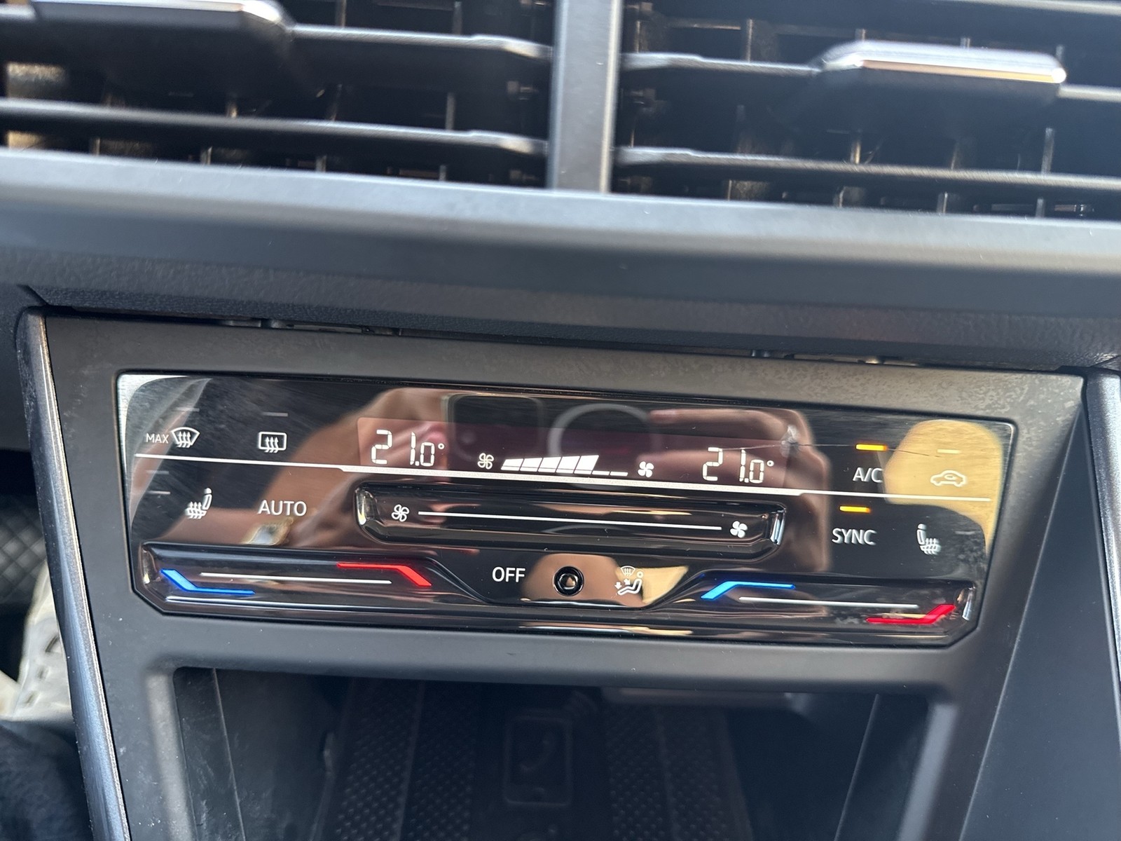Volkswagen Taigo 1.0 STYLE CAM ACC LM18 MATRIX NAVI CARPLAY