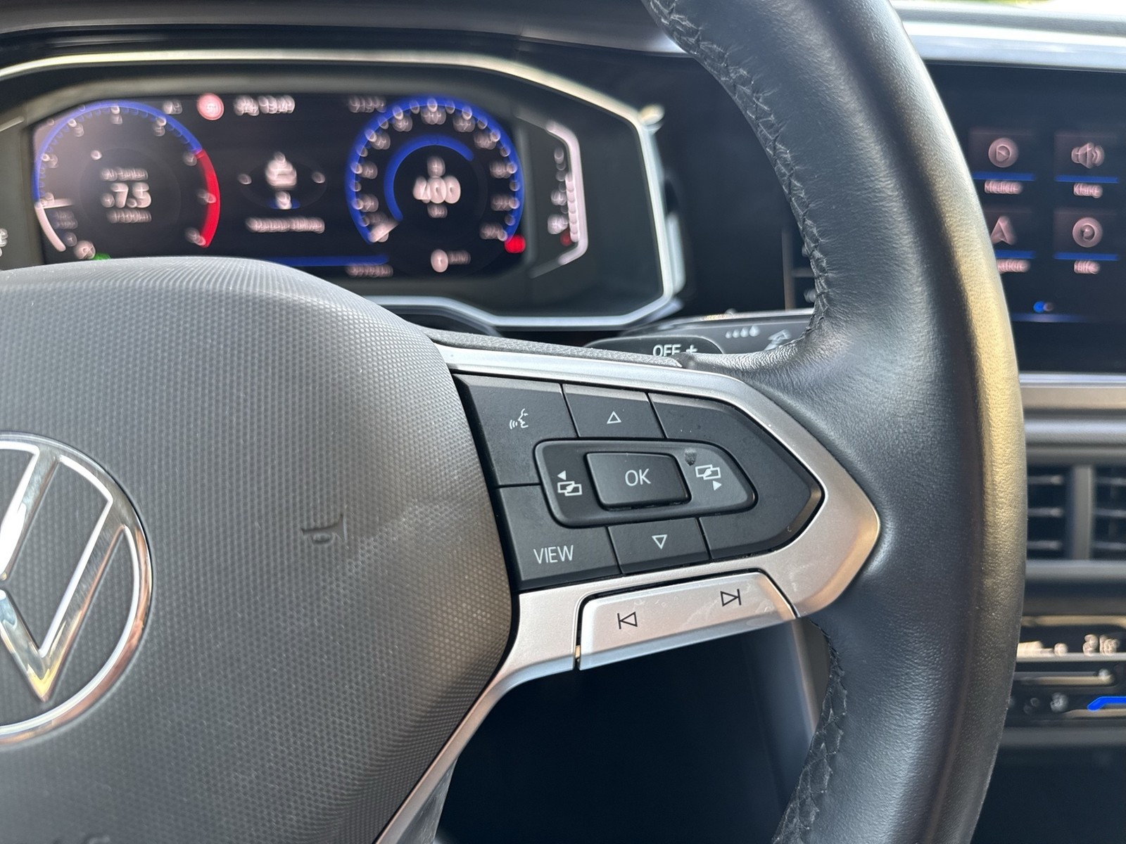 Volkswagen Taigo 1.0 STYLE CAM ACC LM18 MATRIX NAVI CARPLAY