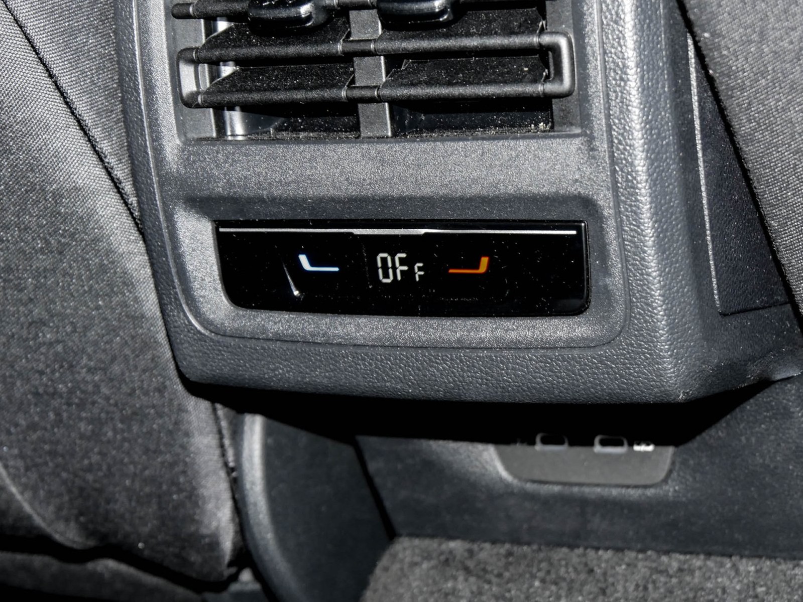 Volkswagen Golf VIII 1.5 HYBRID GTE FACELIFT CAM ACC LM17