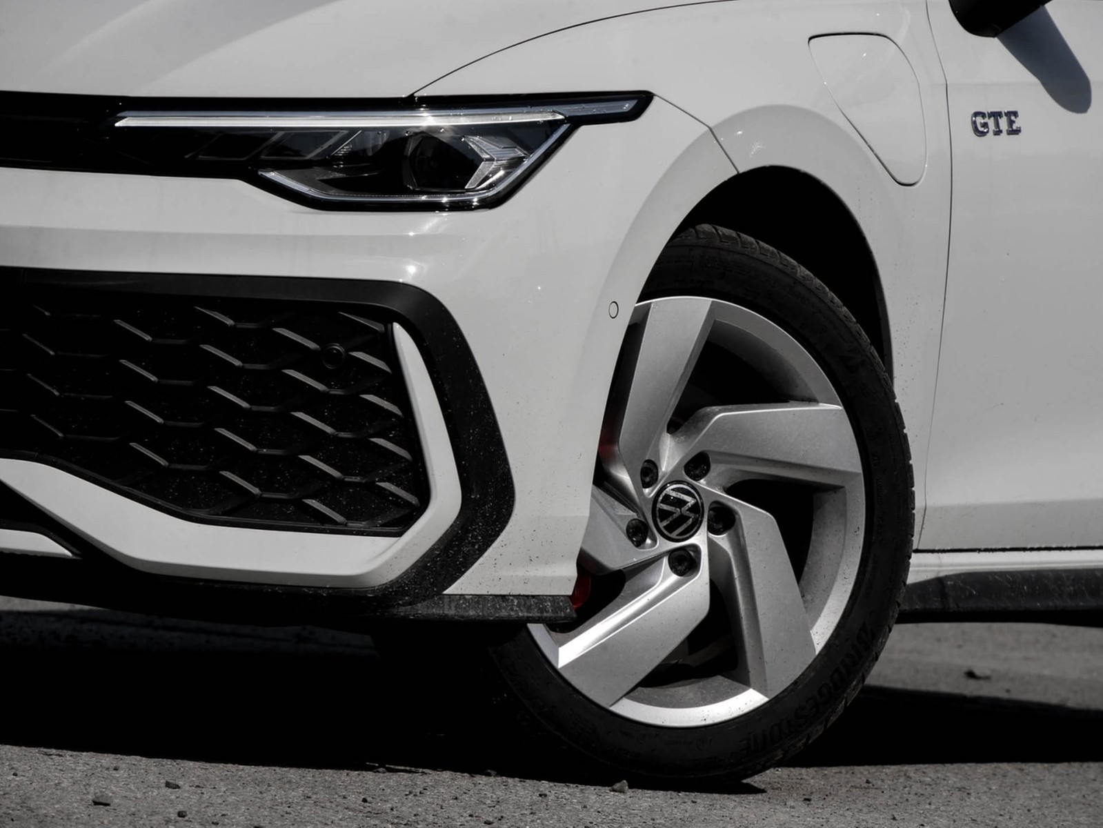 Volkswagen Golf VIII 1.5 HYBRID GTE FACELIFT CAM ACC LM17