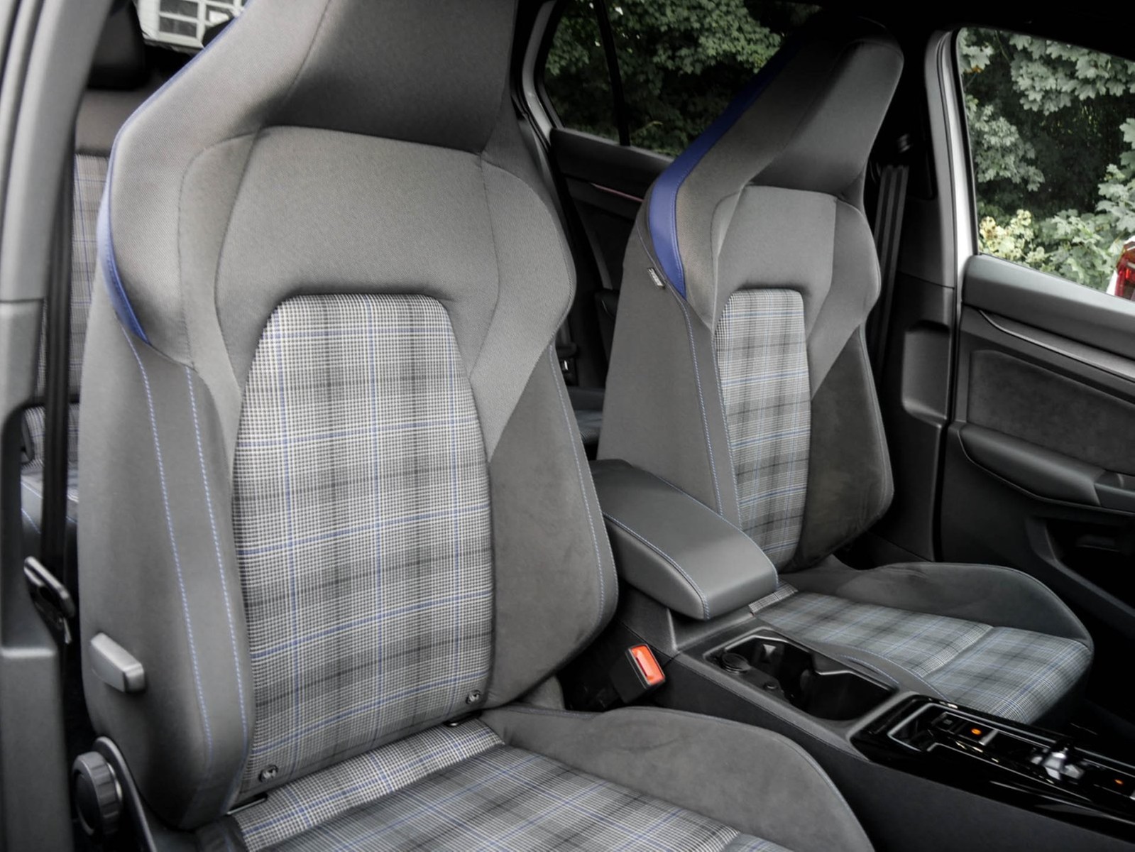 Volkswagen Golf VIII 1.5 HYBRID GTE FACELIFT CAM ACC LM17