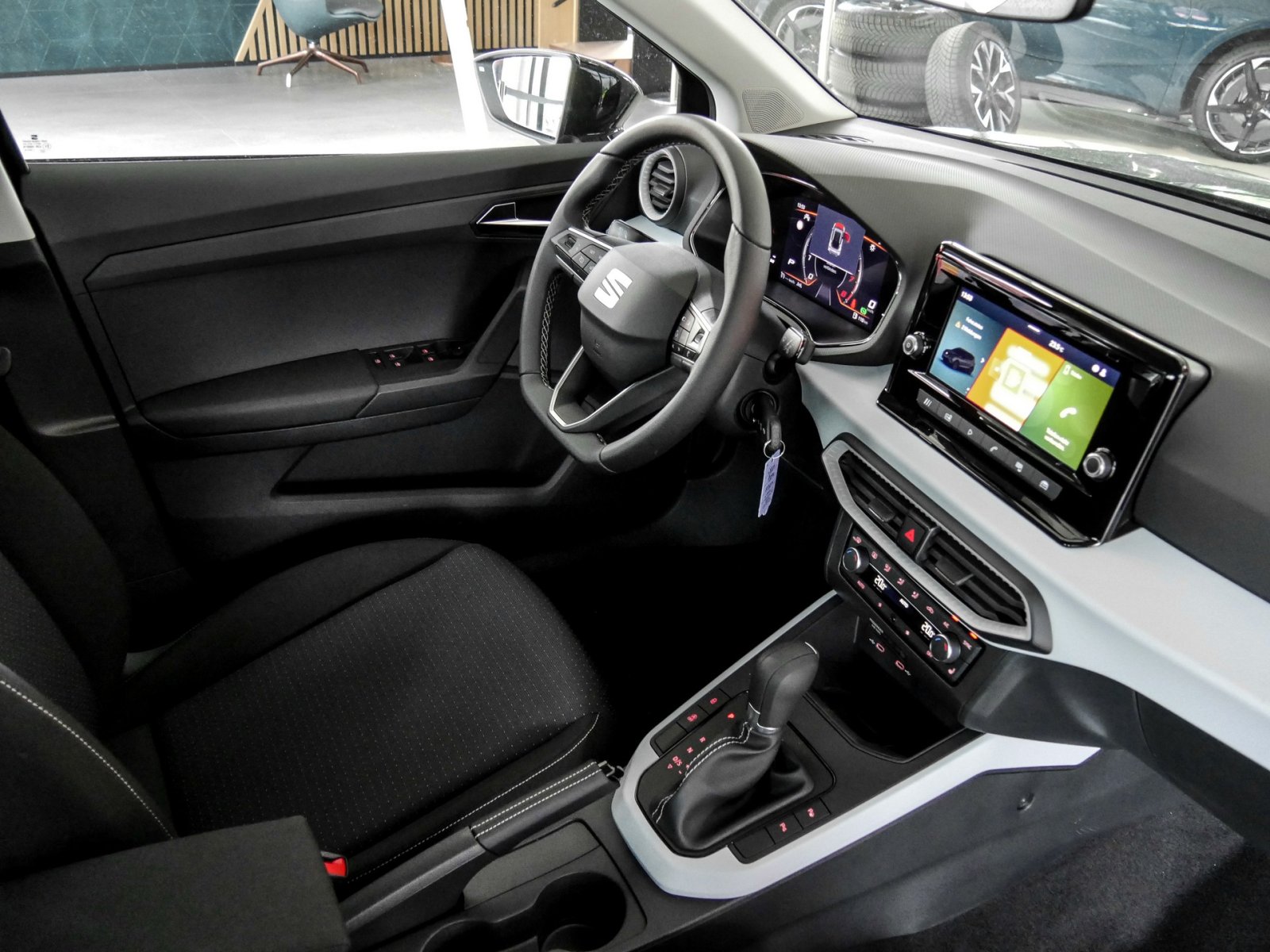 Seat Arona 1.0 STYLE EDITION DSG SHZ PDC VOLL-LED CAM