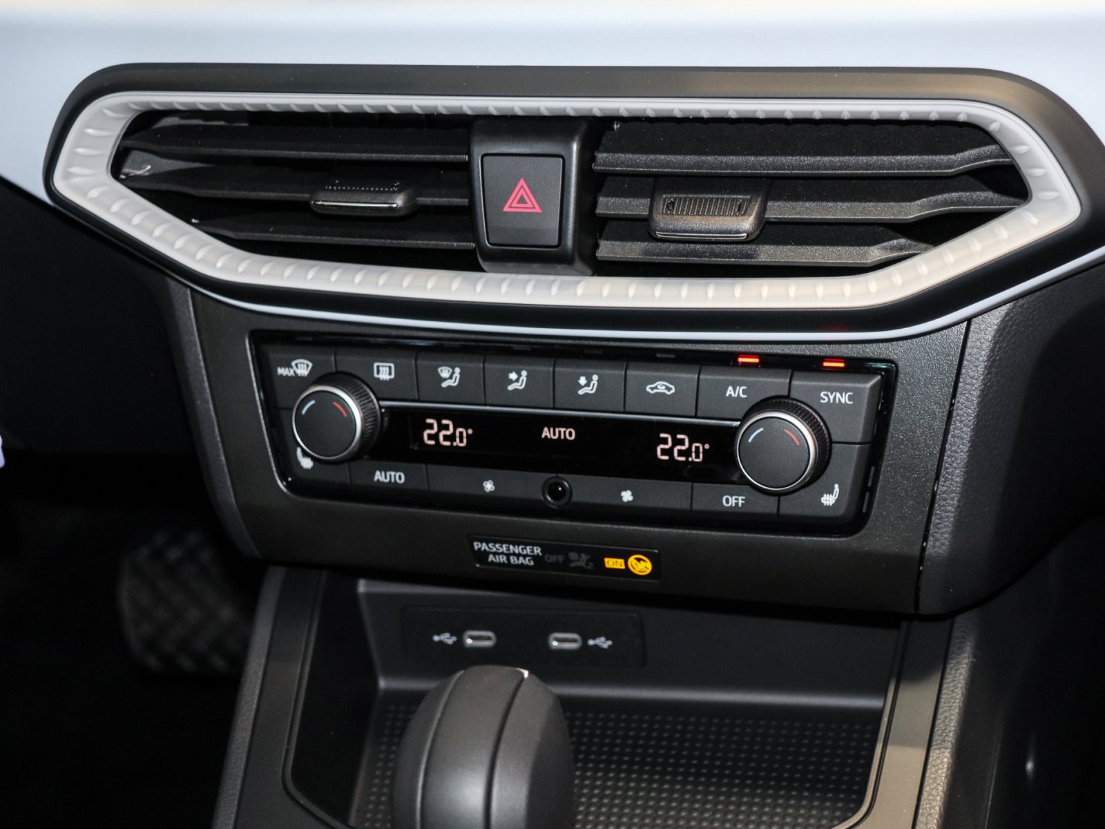 Seat Ibiza 1.0 ROAD EDITION DSG PDC SHZ RFK ALUFELGEN