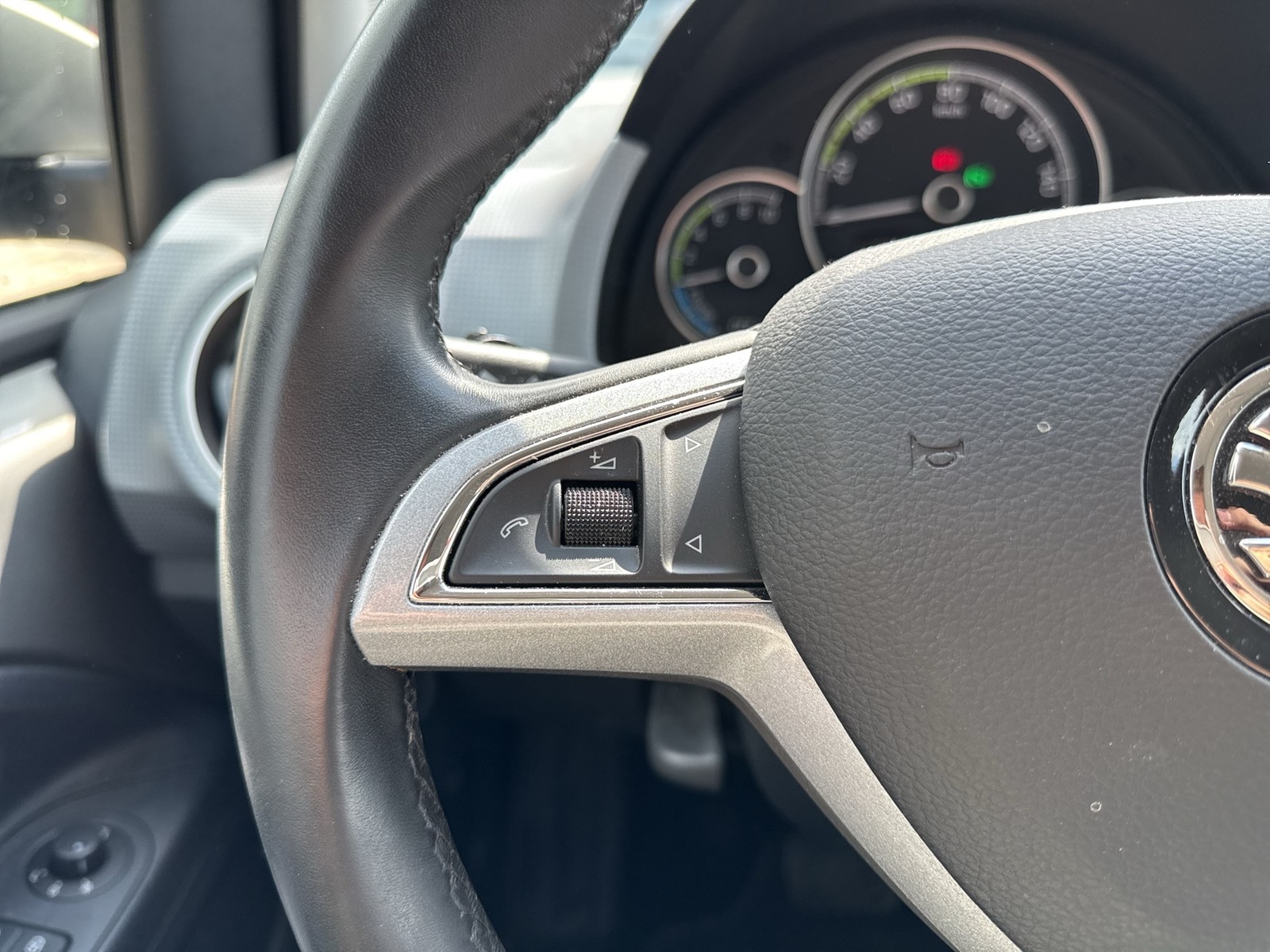 Skoda Citigo e iV BEST OF 4TÜREN ALU SITZHEIZ EINPARKH